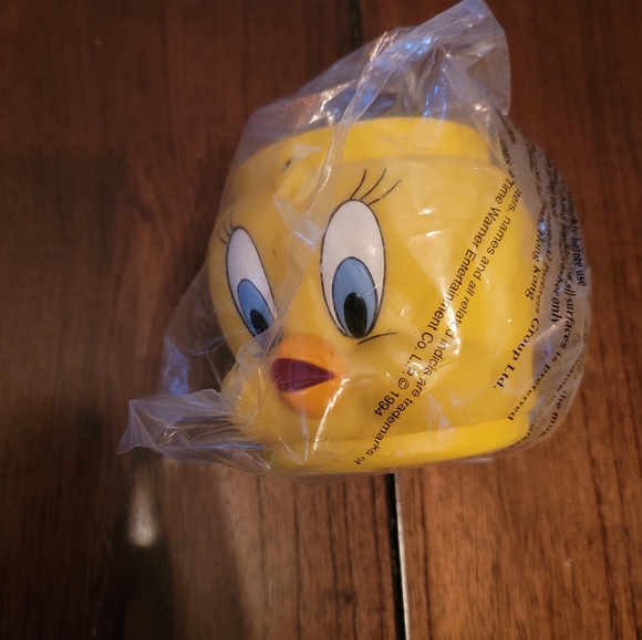 Looney Tunes Mug - Picture 1 of 2